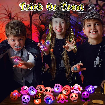 🔥🎃Spooky Season Hot Sale 50% OFF:＄19.99‼️✨LED Light Halloween Glowing Ring 💍| Flashing Light‑Up Party Favor for Halloween Night👻